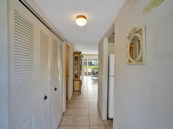 3rd image of 101 NW 76th Avenue #103