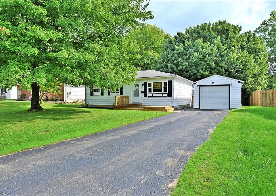 1st image of 1401 Red Oak Dr
