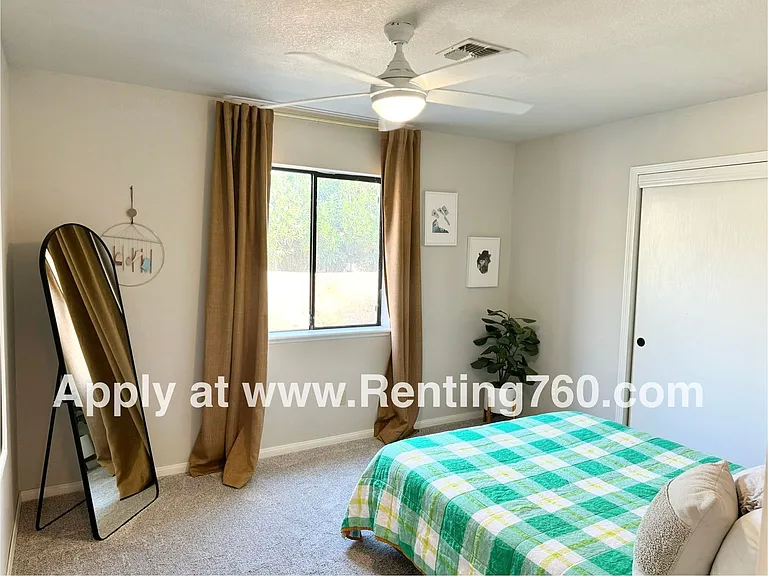 55769 Desert Gold Dr — Photo 17