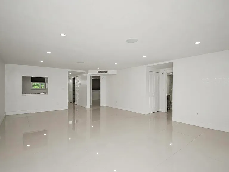 10110 Boca Entrada Blvd #305 — Photo 4
