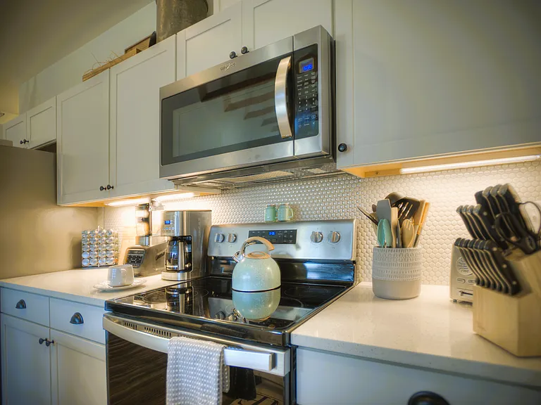1329 Walnut St — Photo 15