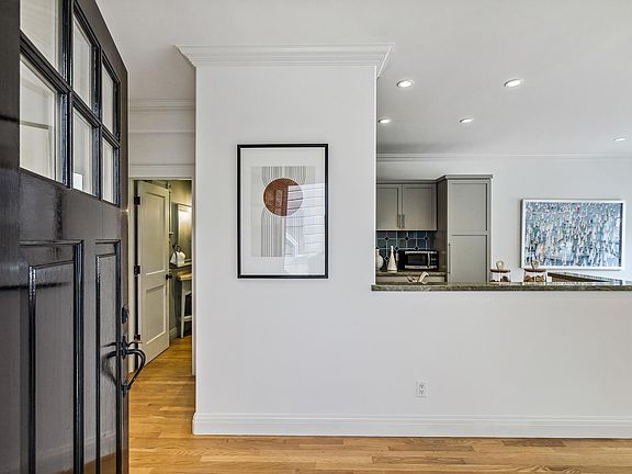 2nd image of 2263 California St #B
