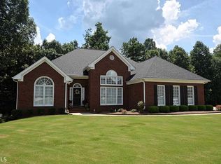 1312 Maple Creek Ave, Loganville, GA