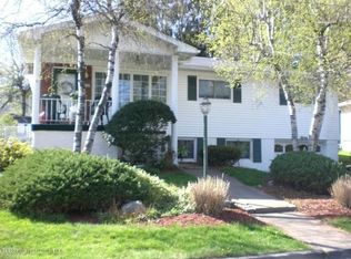 218 Linda Ln, Scranton, PA 18504