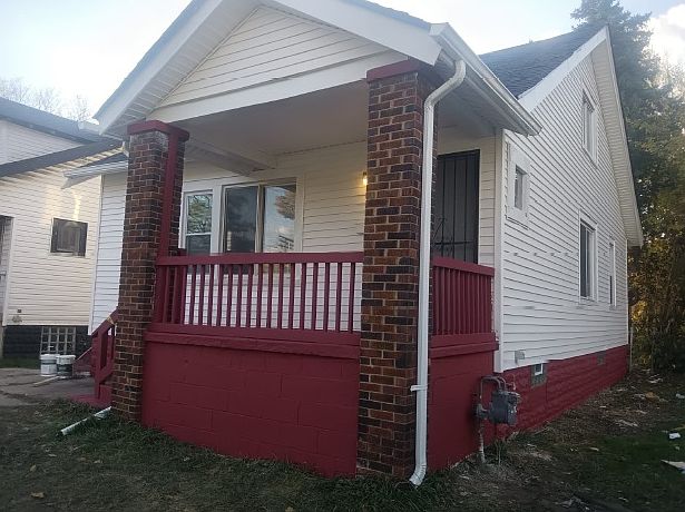 1st image of 13911 Tuller St