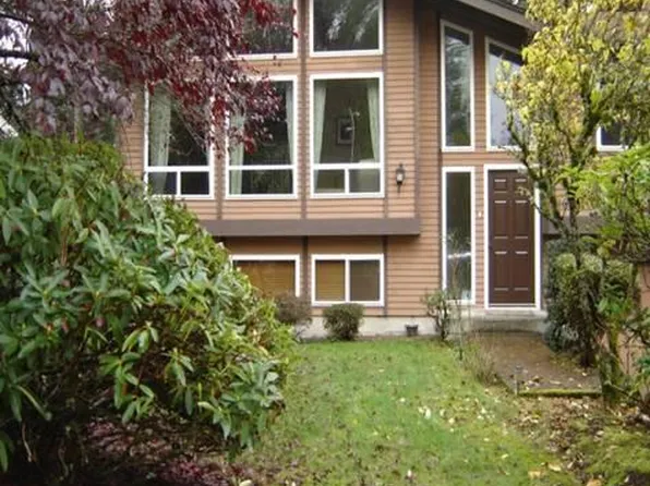 16601 SE 16th St, Bellevue, WA 98008