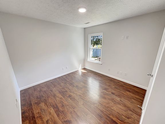 5th image of 2101 Stoney Meadow Dr