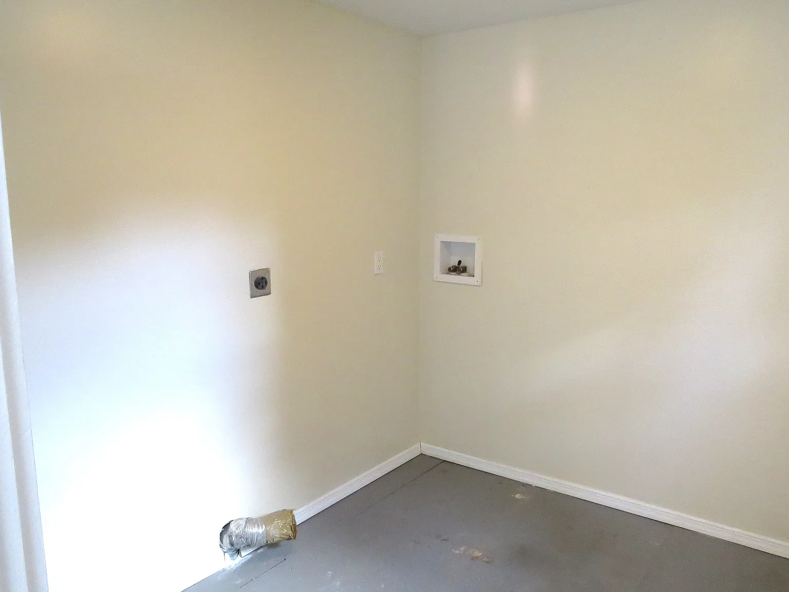 3 bed, 1450 sqft, $4,900 — Photo 2