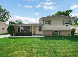 330 N Illinois Ave, Glenwood, IL 60425