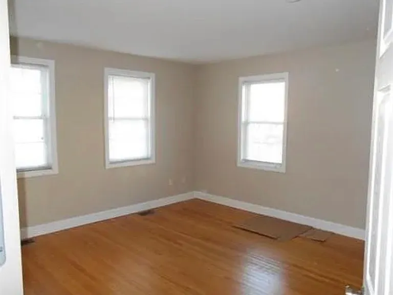 26 Salem St #2 — Photo 2