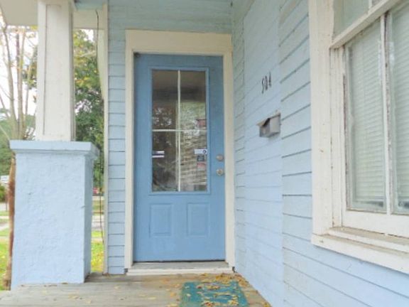 3rd image of 504 4th St