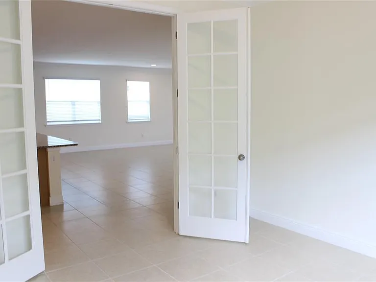 5826 Long Shore Loop — Photo 16