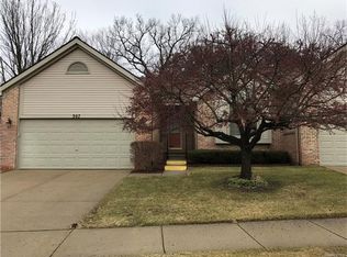 307 Pineknoll Ct, Brighton, MI