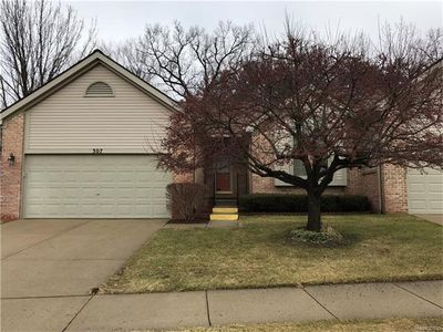 307 Pineknoll Ct, Brighton, MI, 48116