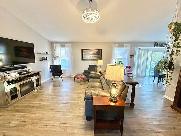 4th image of 5969 Birkenshaw Ln