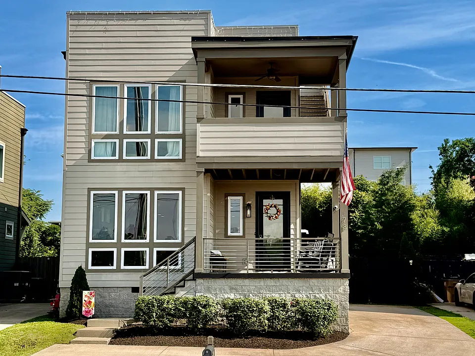 78 Twin St