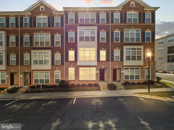 42591 Cardinal Trace Ter, Ashburn, VA 20148