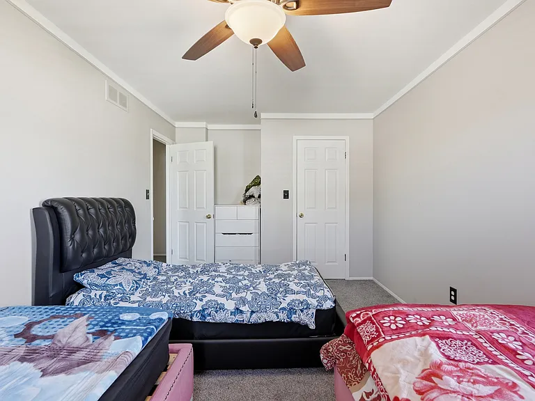 28376 Raleigh Crescent Dr — Photo 17