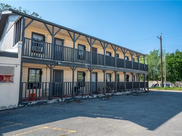 130 N Texas Ave, Mercedes, TX