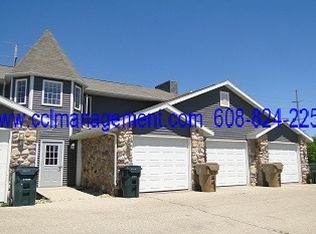 3201 Stonecreek Dr APT 6, Madison, WI 53719