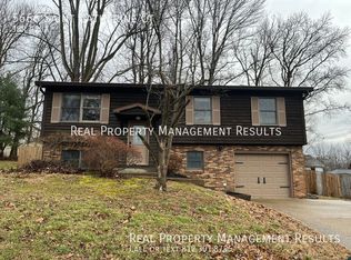 5666 Saint Catherine Ct, Newburgh, IN 47630