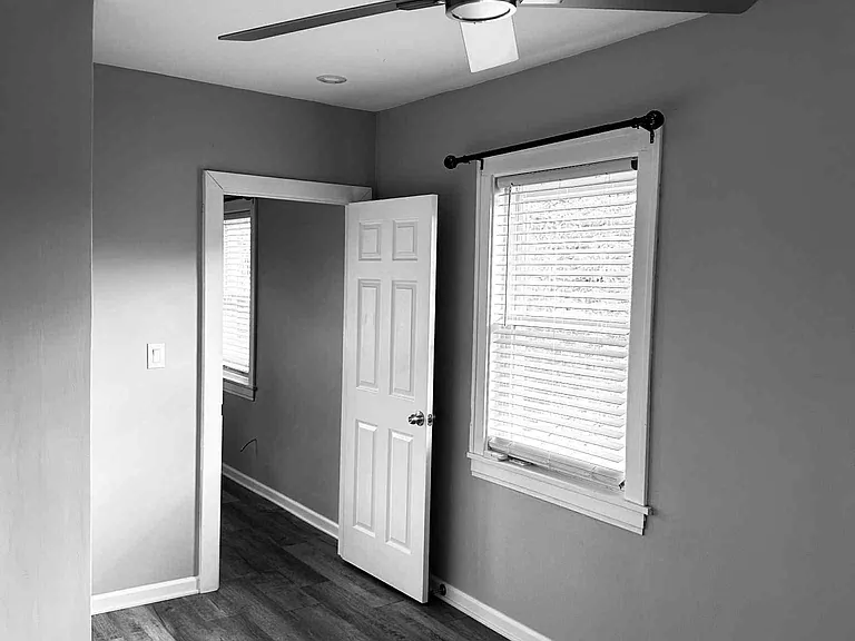 6 S Monterey Ave #2E — Photo 5
