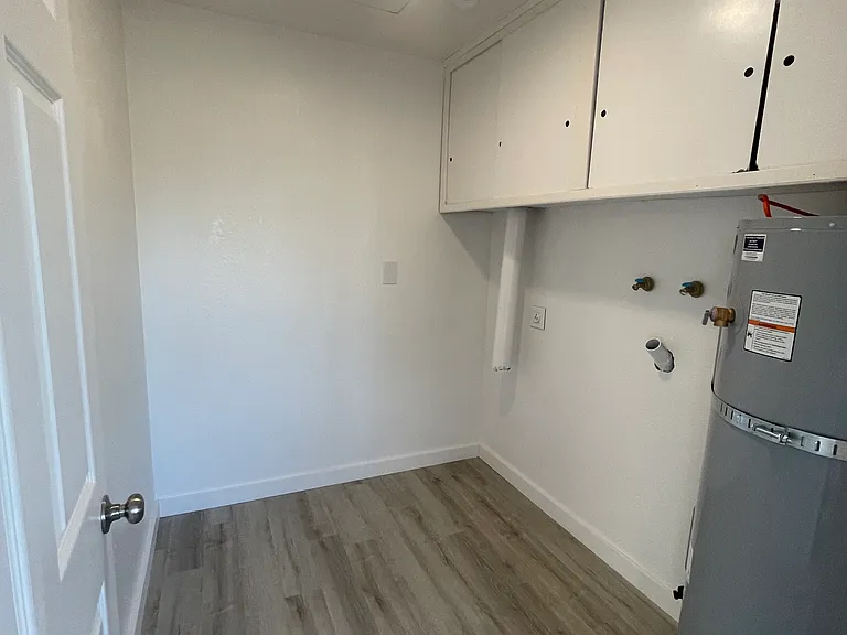 10575 Leslye Ln — Photo 19