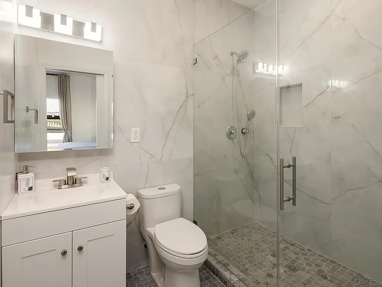 806 Ocean Ln — Photo 25