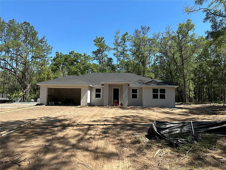 1323 E Derby Dr — Photo 23