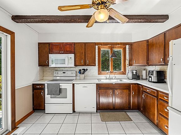 5th image of 5 Pershing Ave