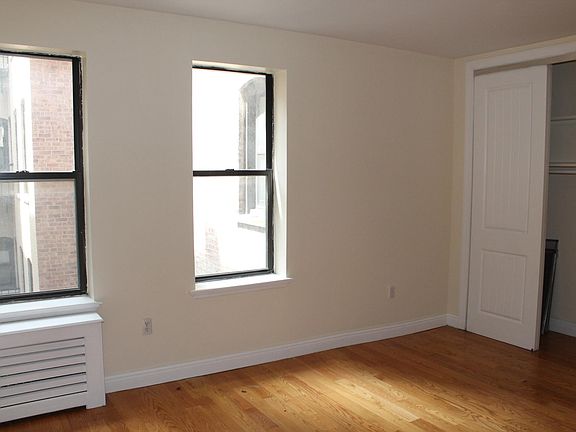 3rd image of 47 Duncan Ave APT 33