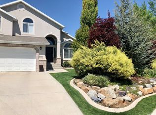 11522 S Cross Country Cir, South Jordan, UT 84009