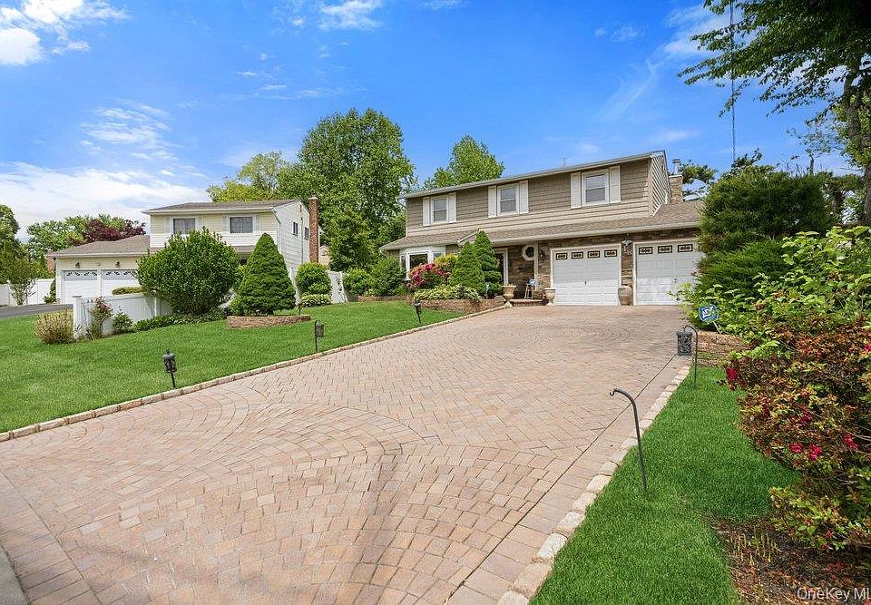 1st image of 48 Lawrence Avenue
