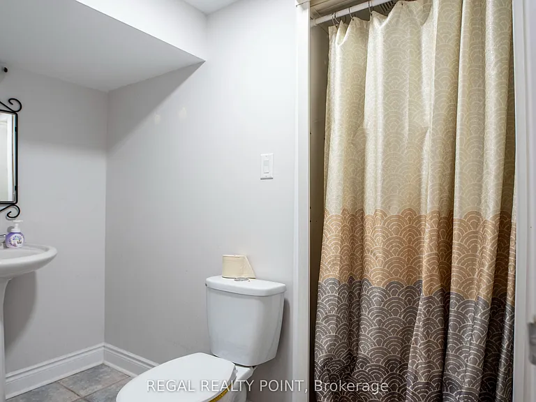 14 Mandel Cres #BASEMENT — Photo 14