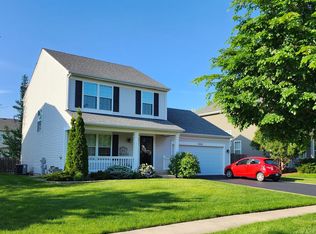 10488 Dutch Barn St, Huntley, IL 60142