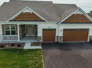 15801 Brookshore Dr, Plainfield, IL 60544