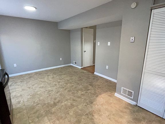 4th image of 8416 Orinda Ct