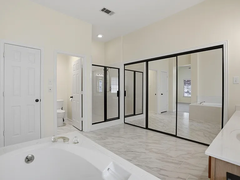 6613 Barclay Ln — Photo 4