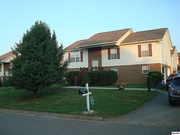 2nd image of 572 Joshua Dr