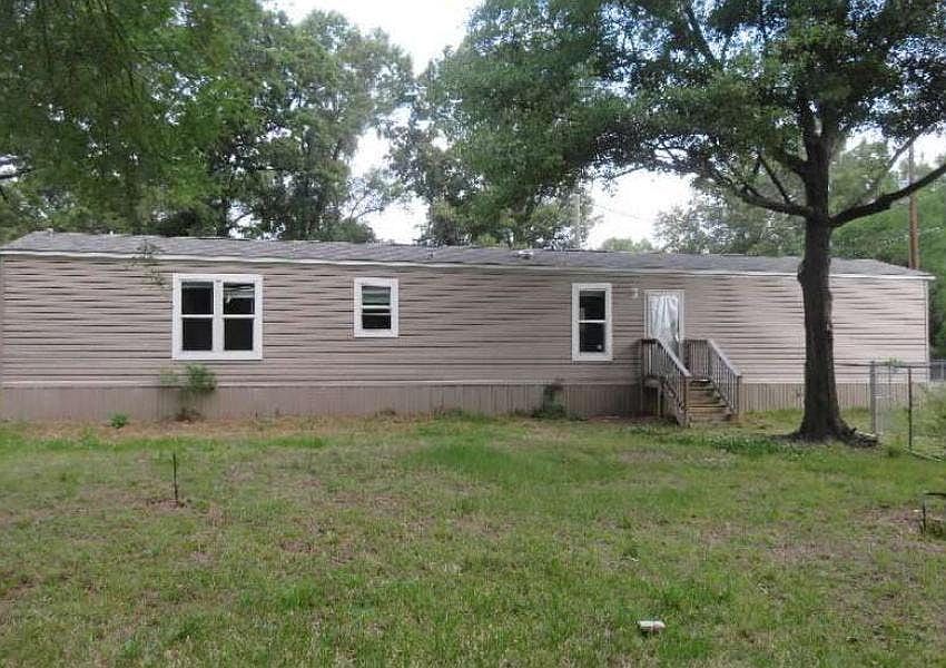 1st image of 4519 N Lakeshore Dr
