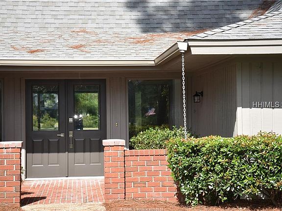 3rd image of 2 Oyster Bay Pl