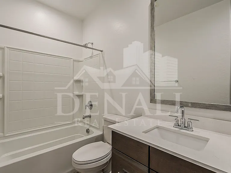 4704 S Glacier — Photo 23