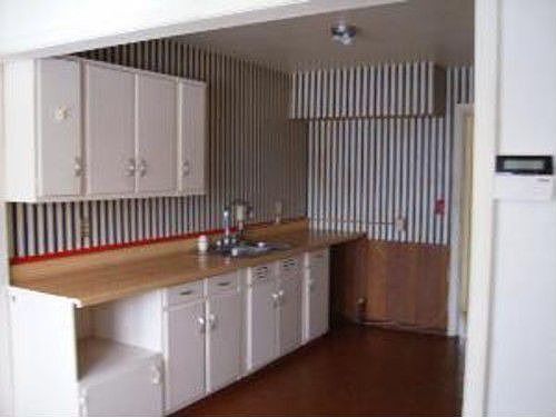 5th image of 1006 Raible Ave