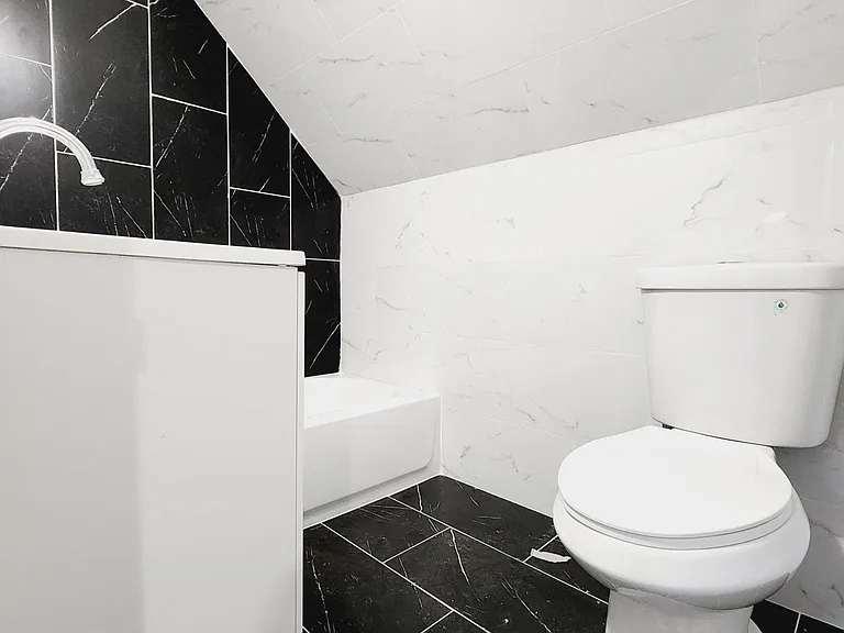 1058 Anna St #3 — Photo 5