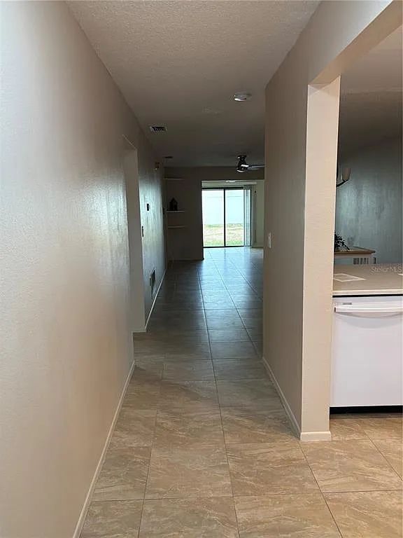 Building Photo - 13250 Ridge Rd #1-6