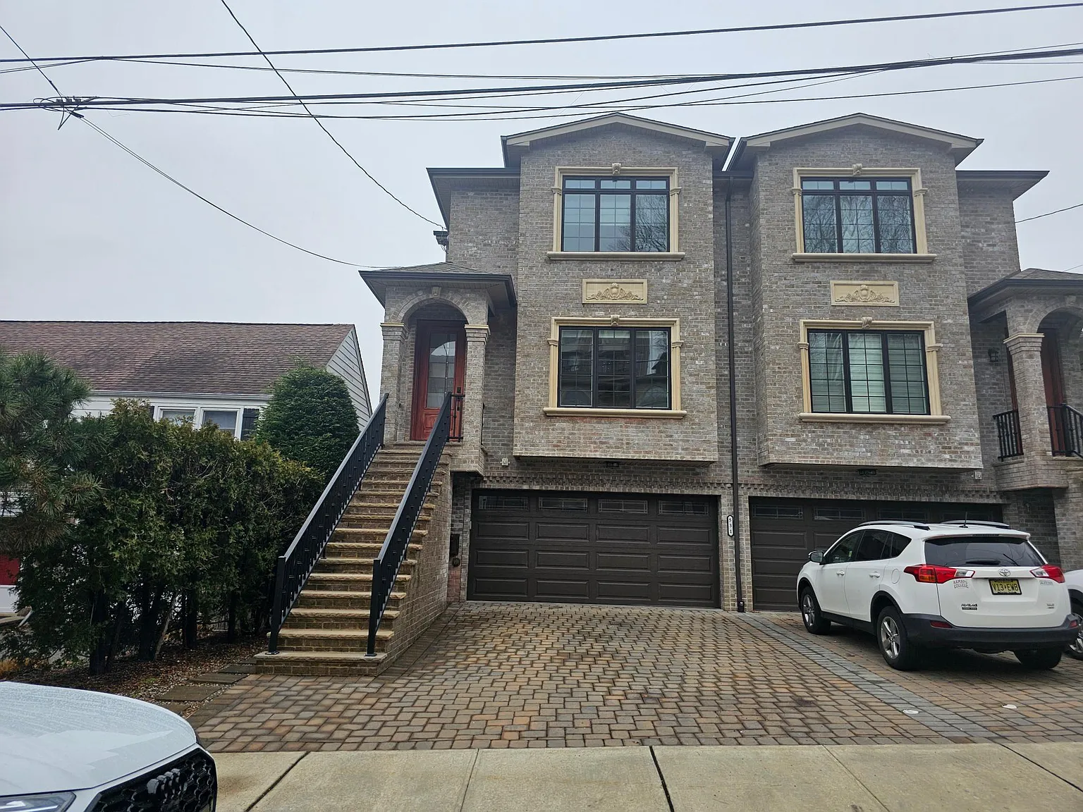 531 Roff Ave — Photo 1