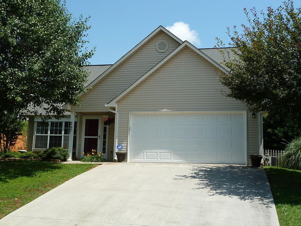 1st image of 207 Dogwood Glen Ln