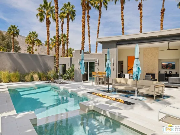 658 Dunes Ct, Palm Springs, CA 92264
