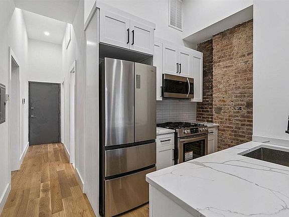 3rd image of 27 Corbin Ave #3F