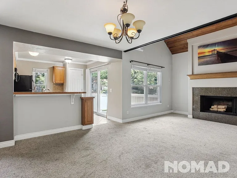 2629 S Xanadu Way #A — Photo 6